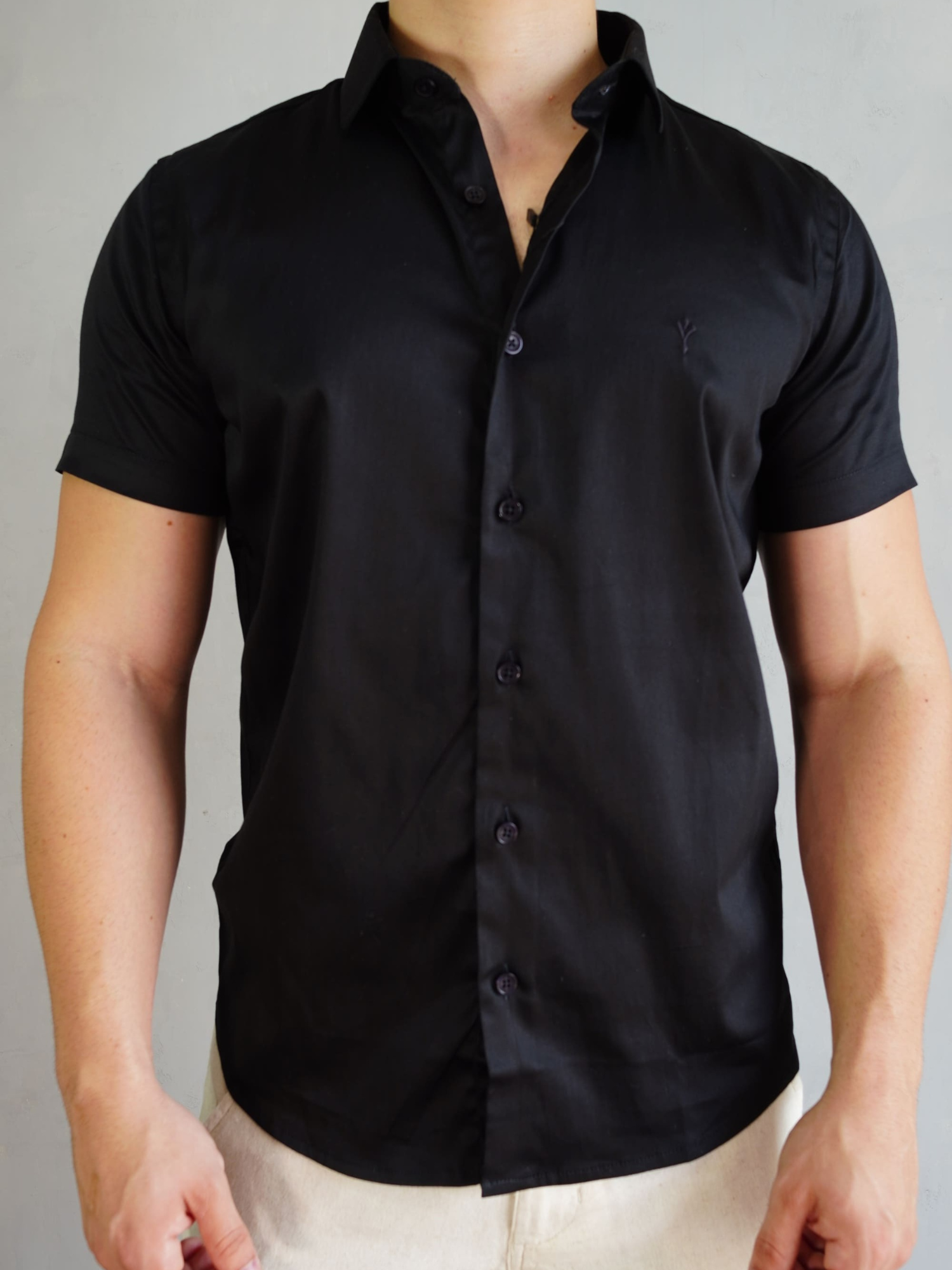 CAMISA MANGA CURTA PRETO