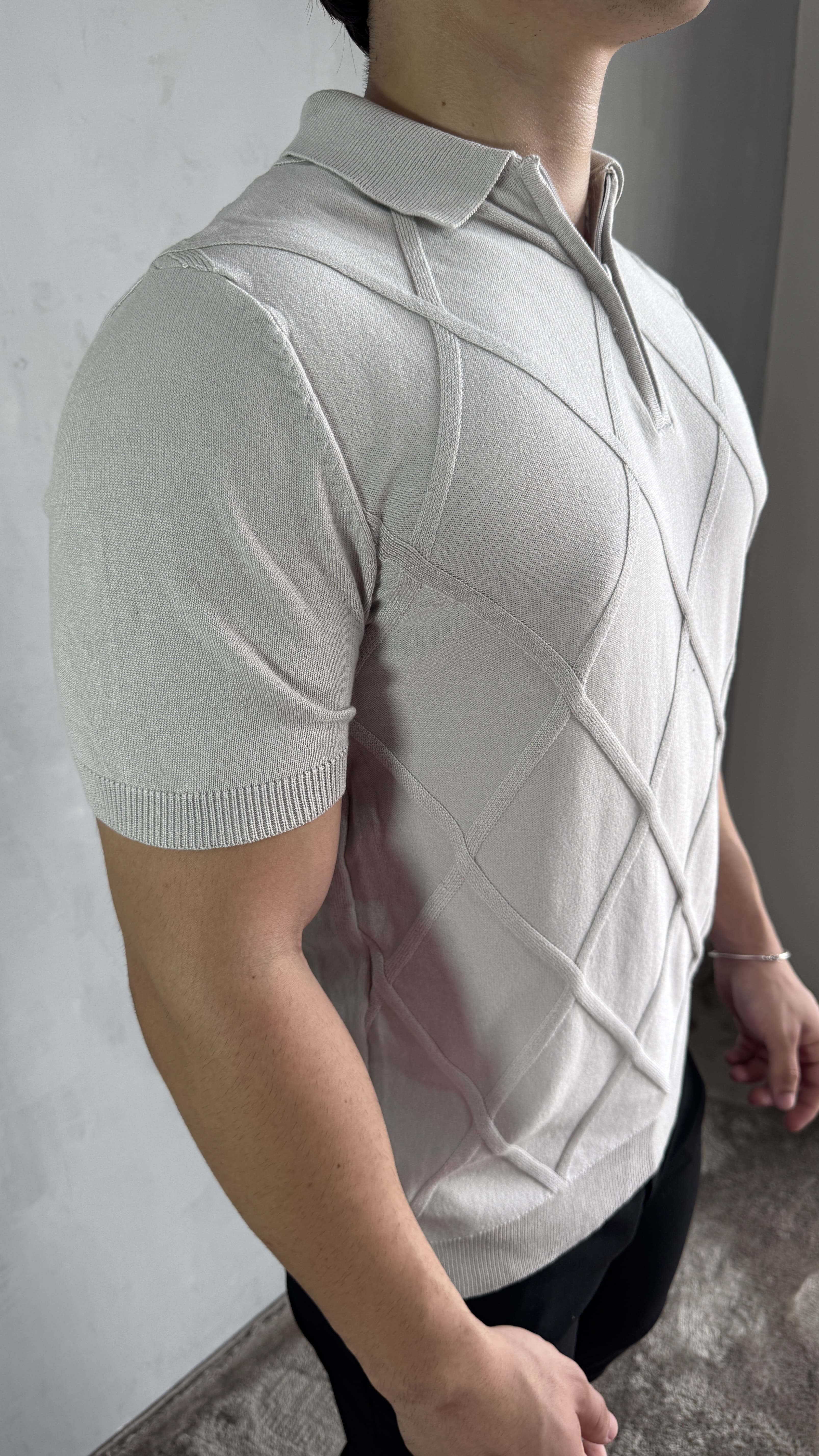 POLO TRICOT TEXTURIZADA CINZA