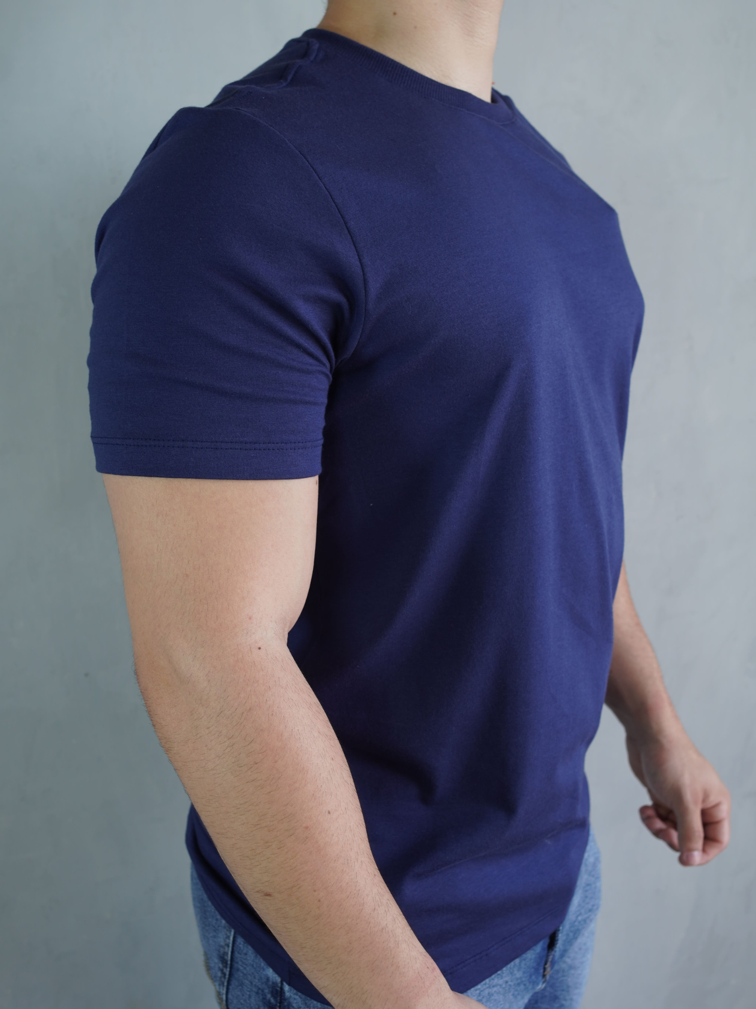 CAMISETA BÁSICA ALGODÃO EGÍPICIO MARINHO